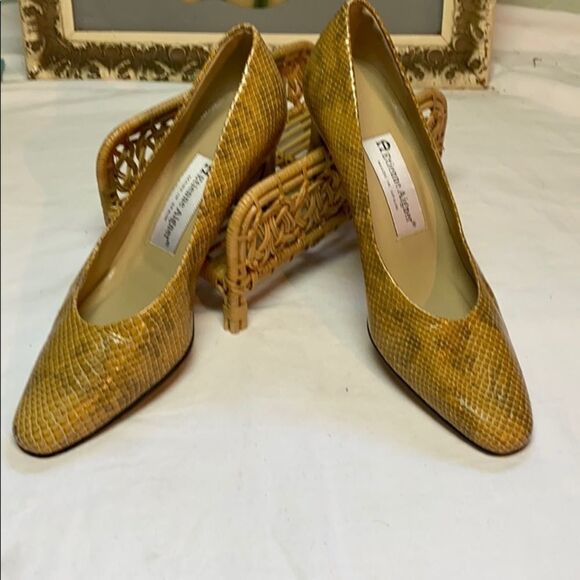 Etienne Aigner Shoes - Etienne Aigner Taylor VTG Heals